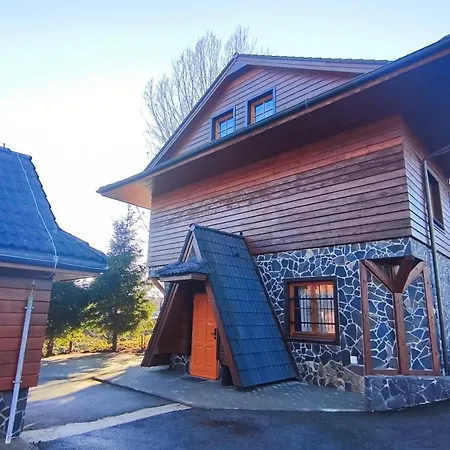 Grizzly House Гостевой дом *