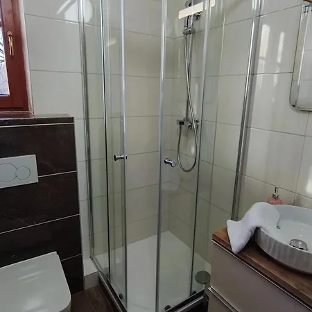 Grizzly House Gæstehus Poprad