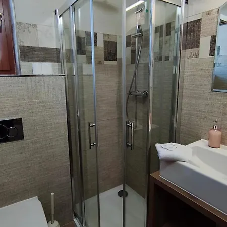 בית הארחה Grizzly House